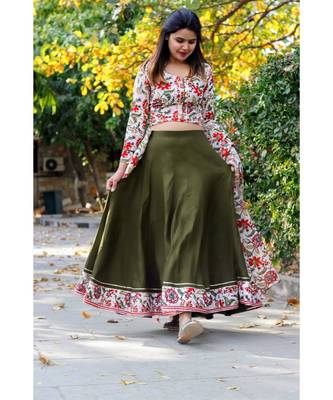 Olive Green Floral Bageecha Lehnga Set 2