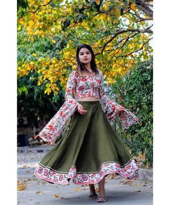 Olive Green Floral Bageecha Lehnga Set 5
