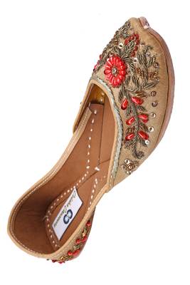 Rust solid ethnic women footwear 3
