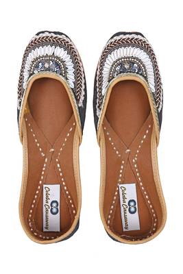 black solid ethnic women footwear 4