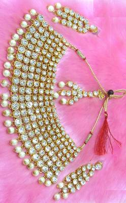 White necklace sets 3