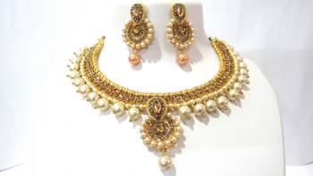 Gold necklace sets 1
