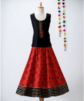 black plain cotton kids lehenga choli 1
