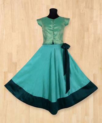 green woven brocade kids lehenga choli 2