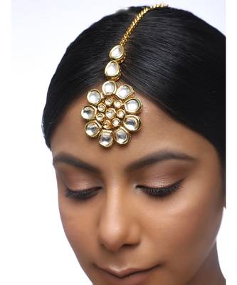 Gold Kundan Tikka 1