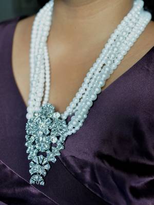 White Pearl Necklaces 3