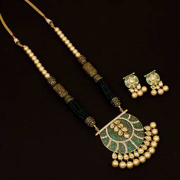 Green Necklaces 1