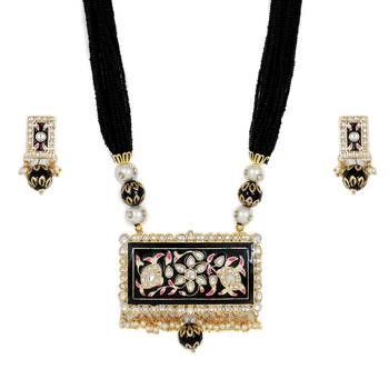 Black Necklaces 3