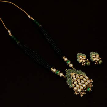 Green Necklaces 1