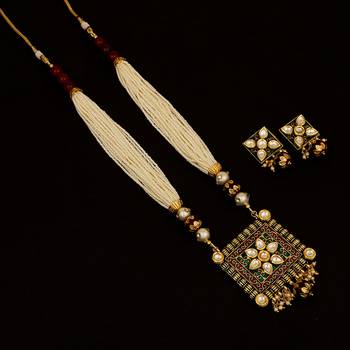 White Necklaces 1