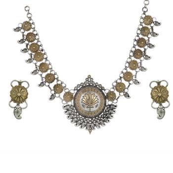 Elegant Brass Oxidisied Silver & Gold Necklace With Crystal For Women & Girls 2