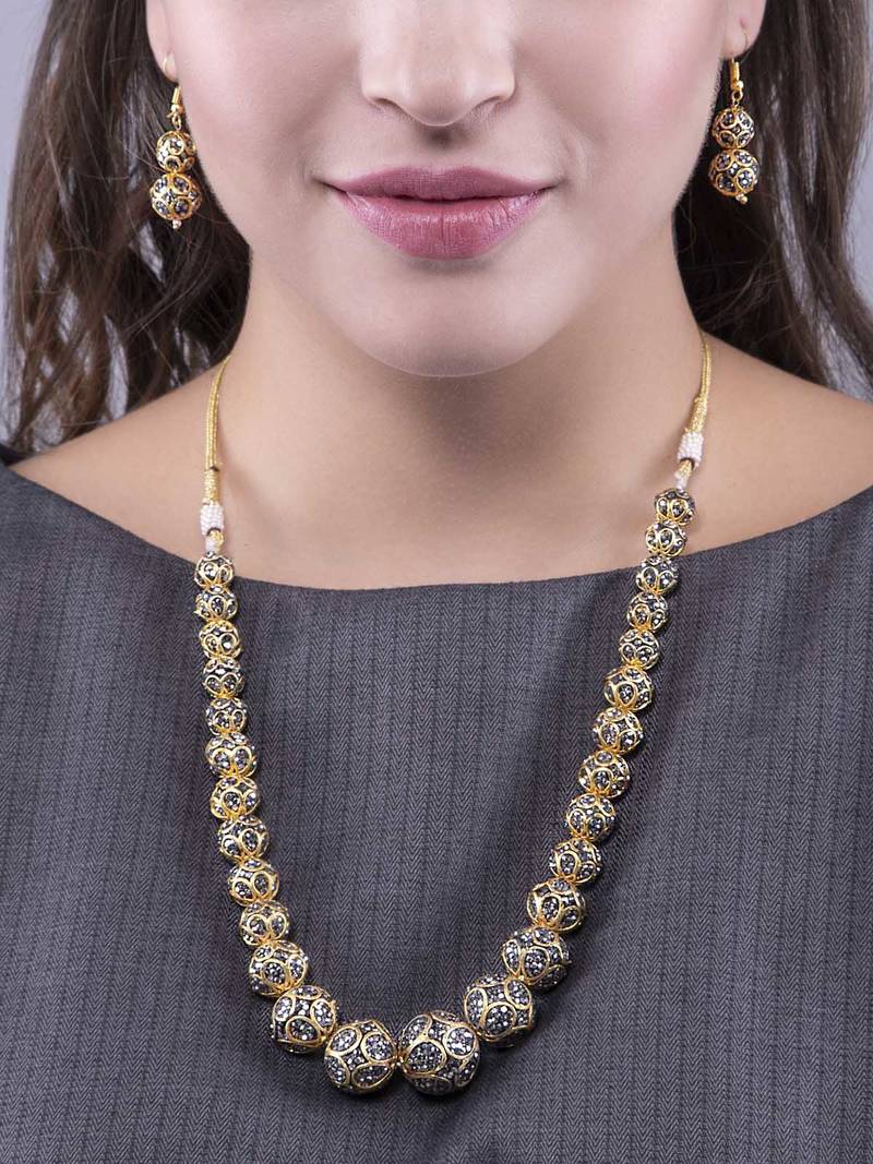 Black And Gold Jewellery Set
