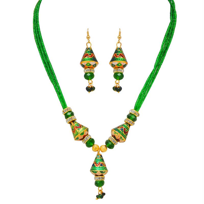 Rajasthani Traditio0l Kundan Green Mee0 Work Puwai Necklce With 4Layer Beads String