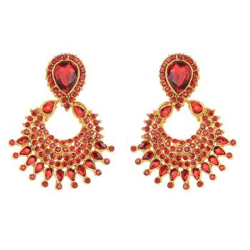 Round Shape Long Dangler 1