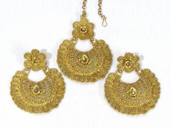 Gold cubic zirconia maang tikka 1