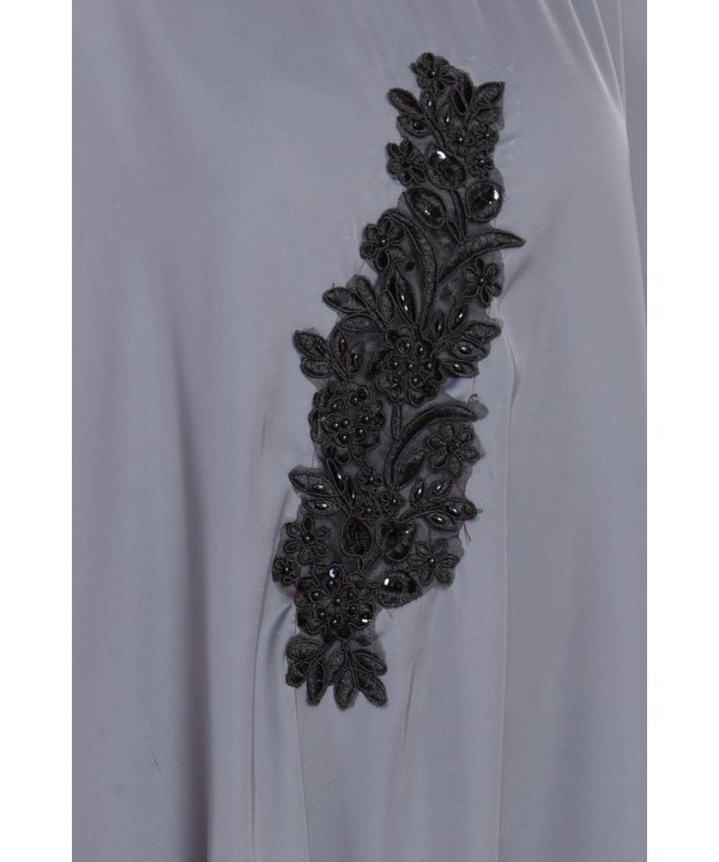Nazneen Embellished Patch Nida Kaftan