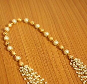 White Pearl Necklaces 3