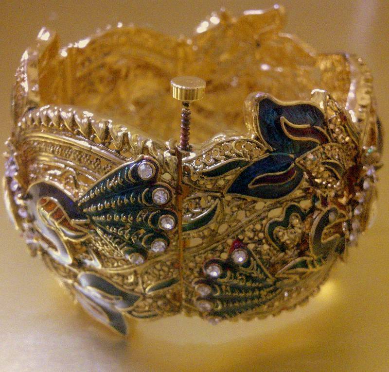 Dancing Peacock Premium Meenakari Kada Adjustable Bangle 