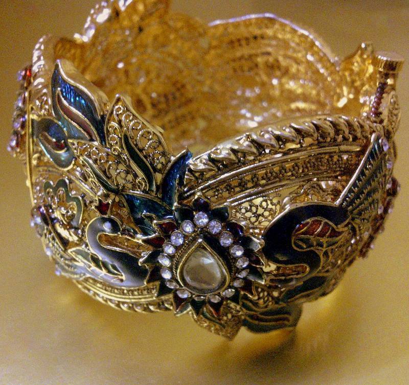 Dancing Peacock Premium Meenakari Kada Adjustable Bangle 
