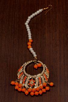 Gold Plated Orange Beads Embellished Jadau Maang Tikka