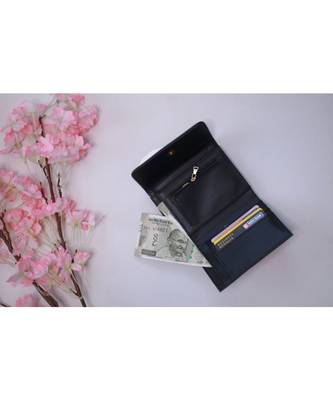 Black checks wallet 2