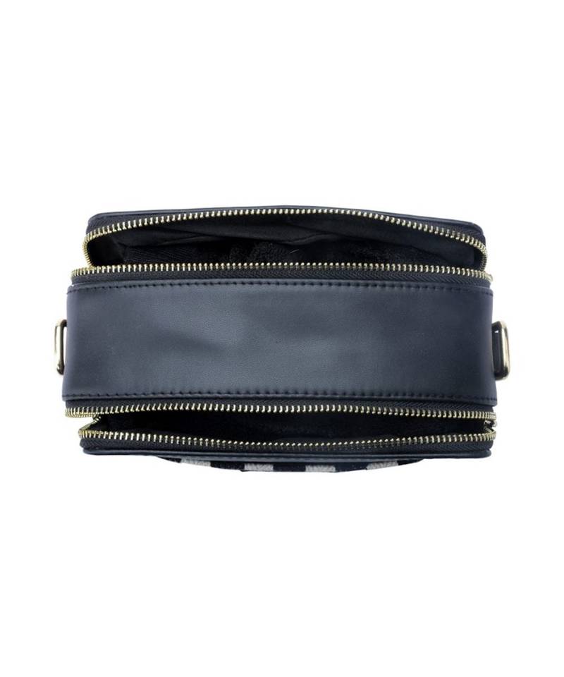 Stripe Statement sling Black