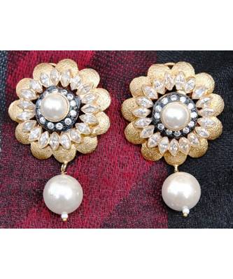 Gold Flower Earrings 1