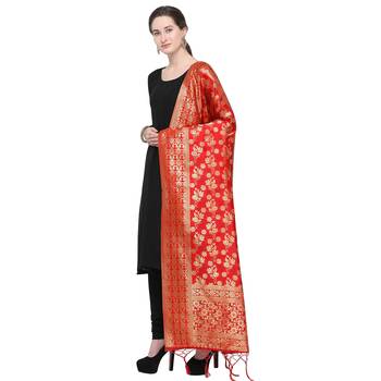 Red Woven Banarasi Silk Dupatta For Women 3