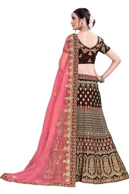 Purple Embroidered Velvet Semi Stitched Lehenga With Dupatta 2