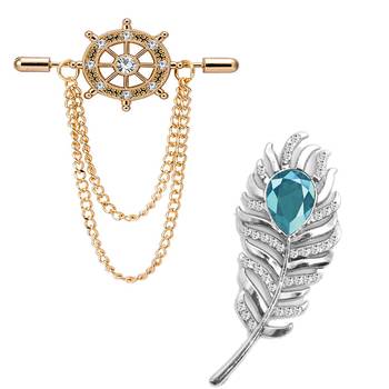 Gold brooch 1