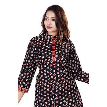Black printed cotton kurti 4
