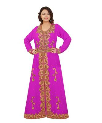 Pink Georgette Embroidered Zari Work Islamic-Kaftans 1