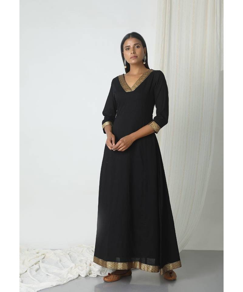green emerald velvet dress Knee Length Black Wedding Dress with Gold Underlay and Sash main image 1