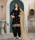 Black embroidered velvet salwar with dupatta