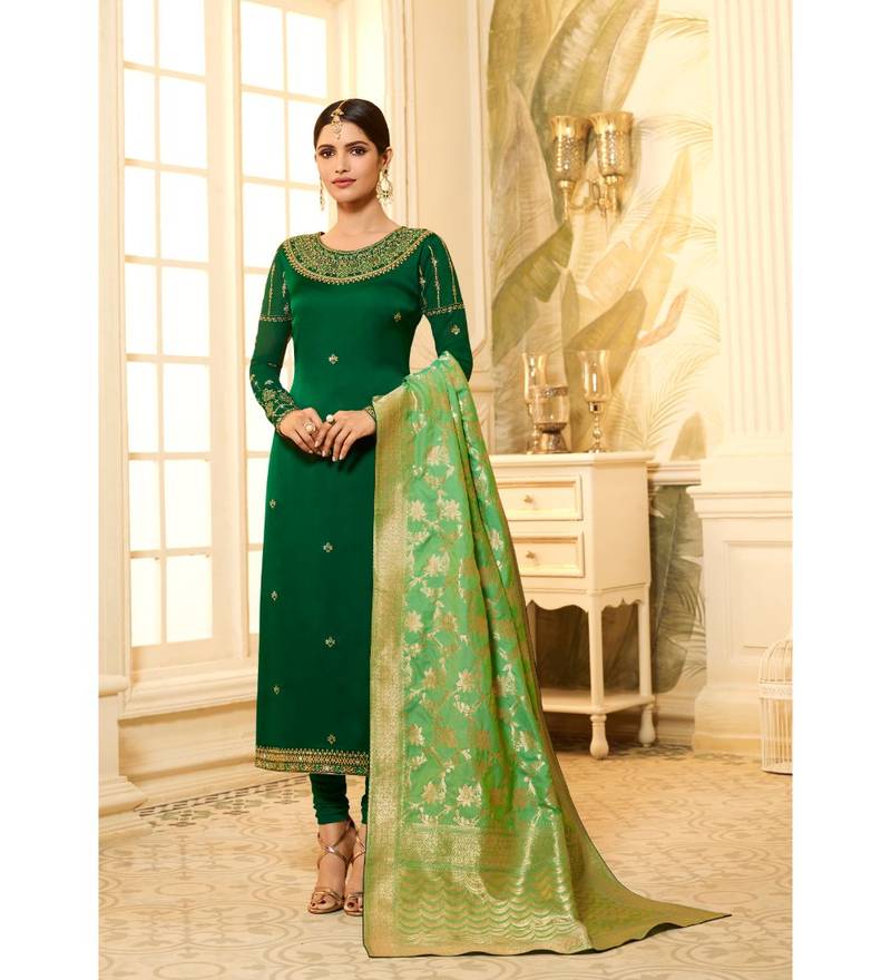 green emerald velvet dress Dupatta-Adorned Green Gown with Ruffles