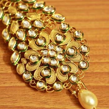 White Pearl Brooch 2