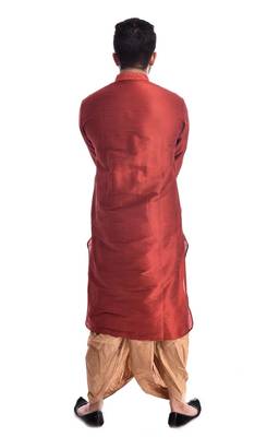 Maroon Plain Silk Blend Dhoti Kurta 2