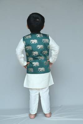 Green printed cotton silk boys kurta pyjama 2