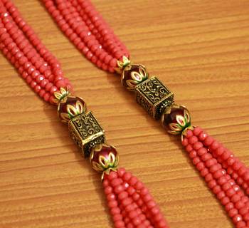 Peach Antique Look Necklace 2