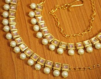 White Pearl Waist-Belt 2