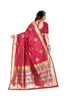 Scarlet woven banarasi saree with blouse 3