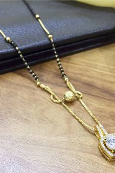Gold mangalsutra