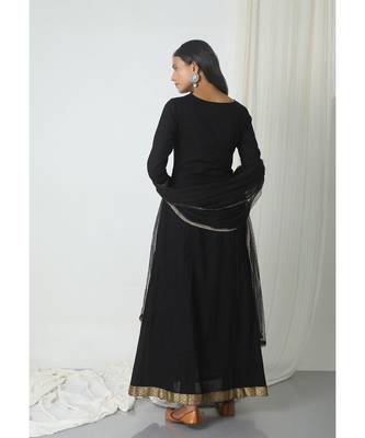 Black Golden Border Dupatta Dress 3