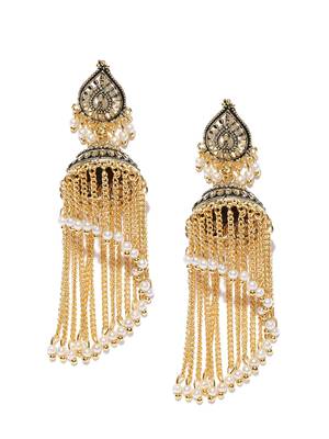 Gold earrings 3