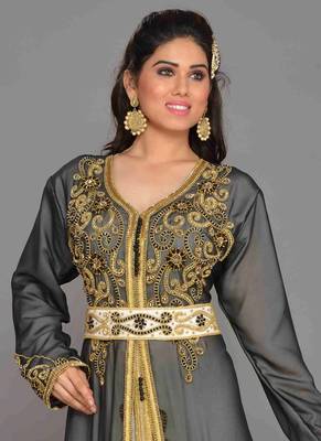 Black embroidered georgette islamic kaftans With Sun-proof hijab 2