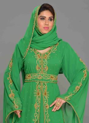 Green embroidered georgette islamic kaftan 2