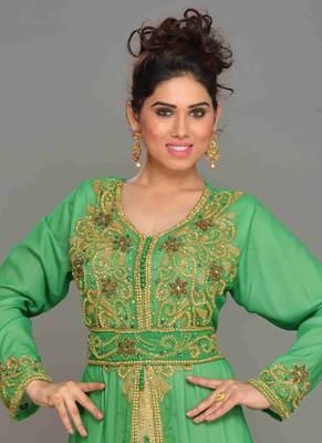 Green embroidered georgette islamic kaftans With Sun-proof hijab 2