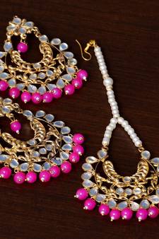 Magenta Beaded Kundan Embellished Earrings cum Maang Tikka Set
