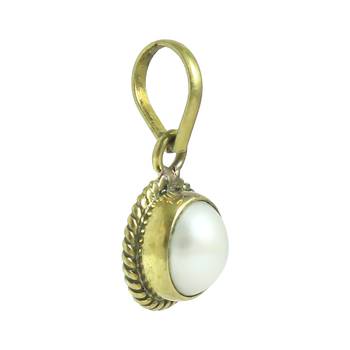 White pearl pendants 3