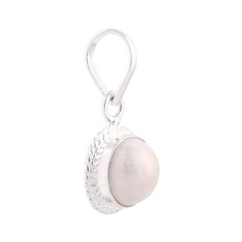 White pearl pendants 3